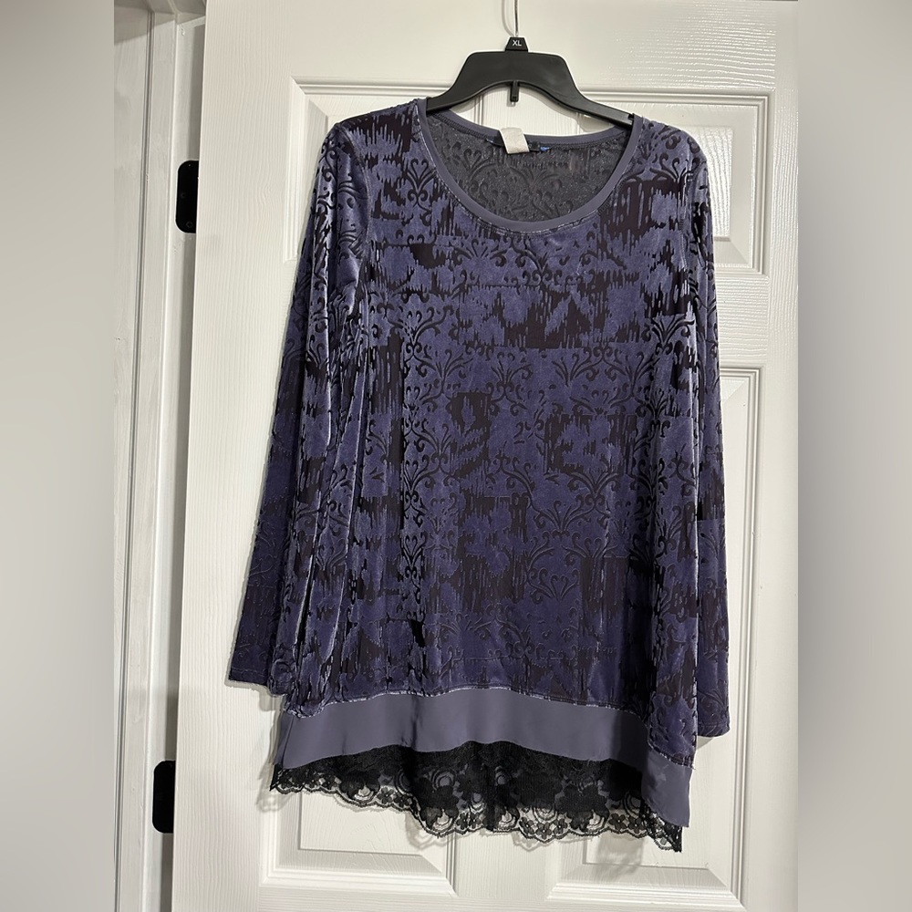 ❌Velvet/Sheer Top
